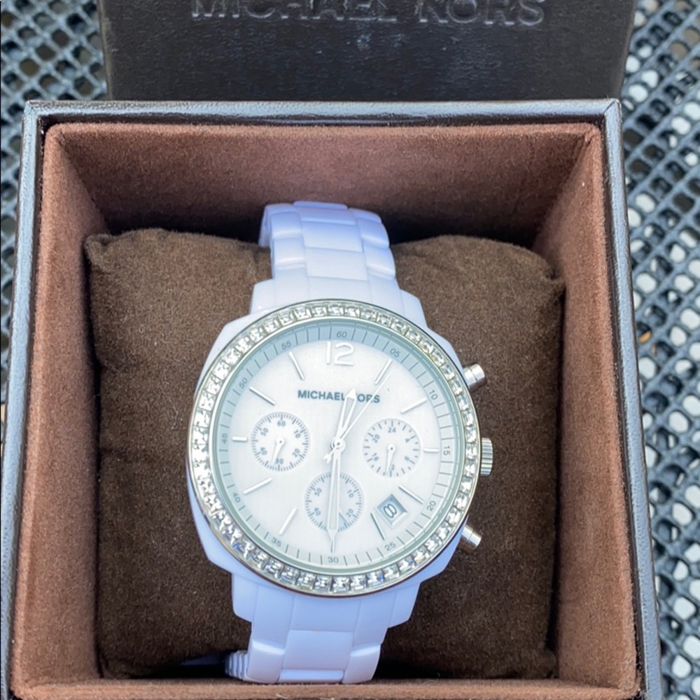 MICHAEL KORS WOMENS WATCH Worn in good condition